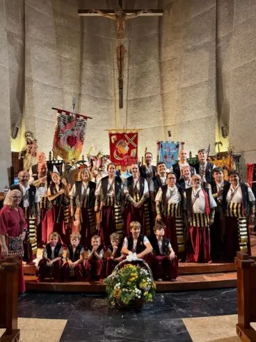 Ofrenda de les filaes de Moros i Cristians a Sant Jaume 2026 (25)