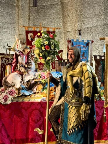 Ofrenda de les filaes de Moros i Cristians a Sant Jaume 2026 (3)