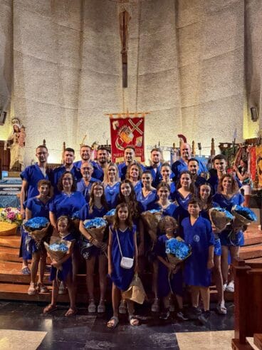 Ofrenda de les filaes de Moros i Cristians a Sant Jaume 2026 (33)