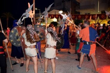Recreación de la batalla entre ambos bandos | Foto A.M. – Junta de Moros i Cristians Xàbia