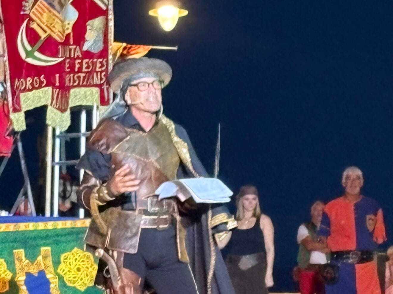 César Rodríguez, embajador cristiano, en la recreación histórica de la Reconquista en las fiestas de Moros i Cristians de Xàbia