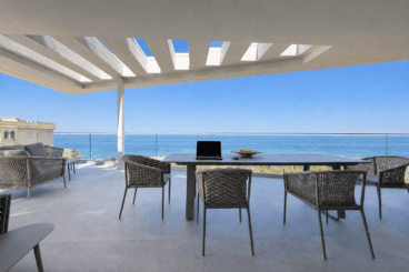 SEAFRONT PENTHOUSE ON THE FIRST LINE OF A SANDY BEACH IN DENIA www.costa-houses.com3