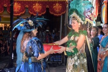 Simbólica entrega de llaves del castillo | Foto A.M.- Junta de Moros i Cristians