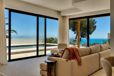 VILLA SILENZIA · LUZ, MAR Y ENERGIA PROPIA EN JAVEA ALICANTE www.costa-houses.com salon