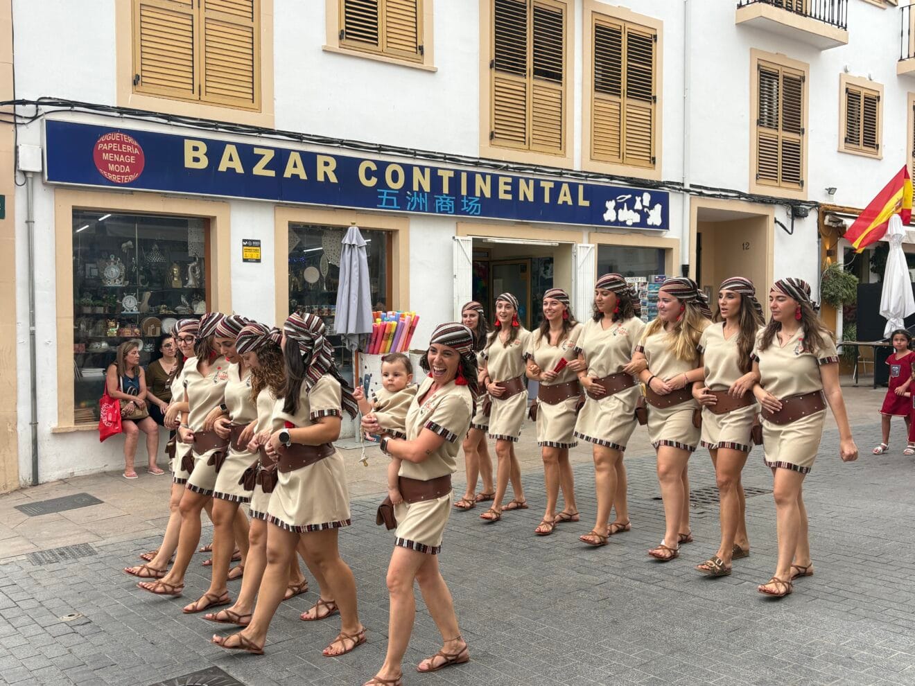Visita al Centro Histórico y Ofrenda a Sant Jaume (10)
