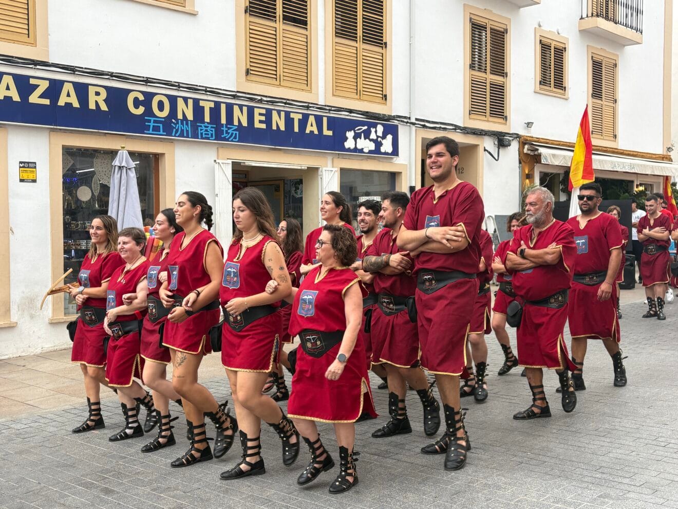 Visita al Centro Histórico y Ofrenda a Sant Jaume (12)