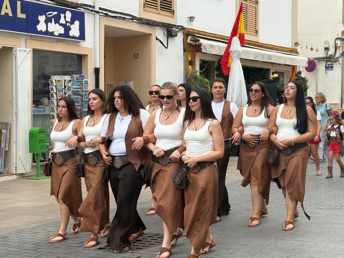 Visita al Centro Histórico y Ofrenda a Sant Jaume (16)