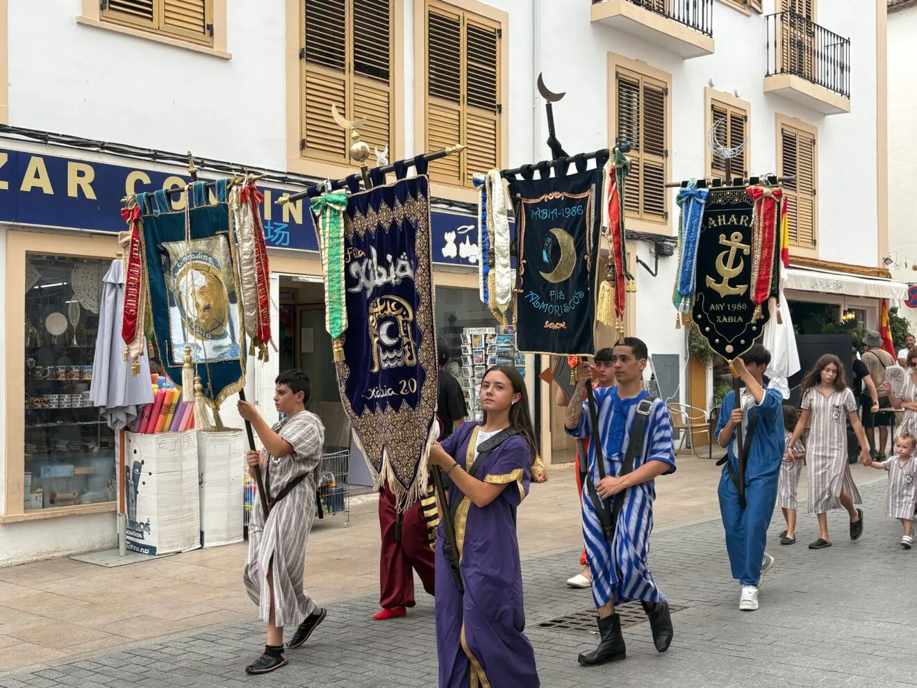 Visita al Centro Histórico y Ofrenda a Sant Jaume (23)