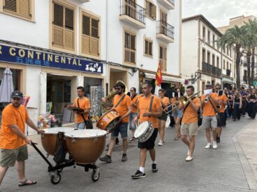 Visita al Centro Histórico y Ofrenda a Sant Jaume (27)