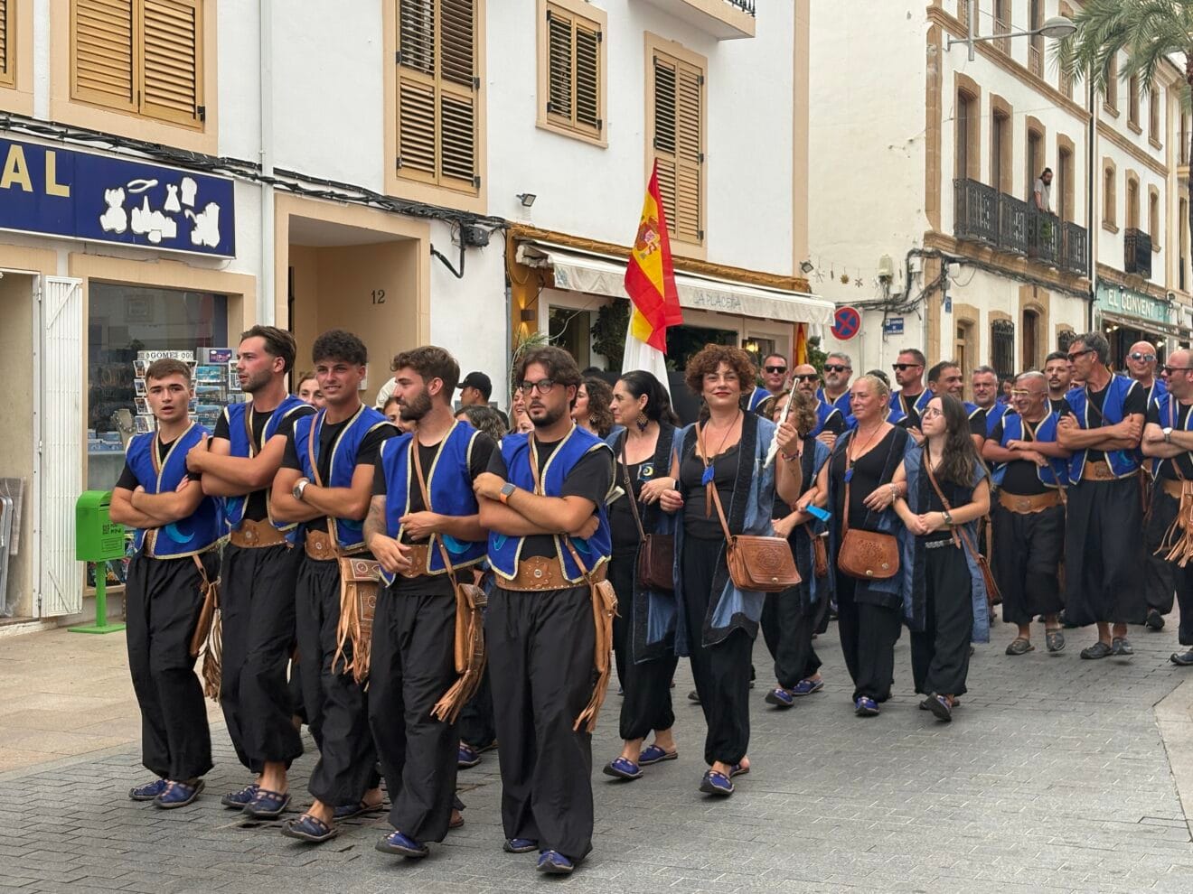 Visita al Centro Histórico y Ofrenda a Sant Jaume (29)