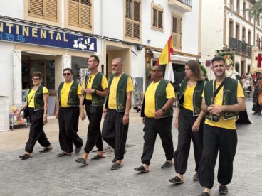 Visita al Centro Histórico y Ofrenda a Sant Jaume (35)
