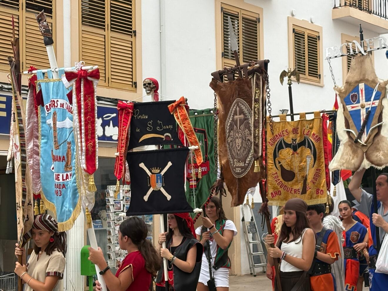 Visita al Centro Histórico y Ofrenda a Sant Jaume (4)