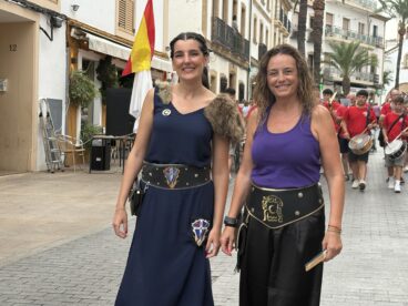 Visita al Centro Histórico y Ofrenda a Sant Jaume (40)