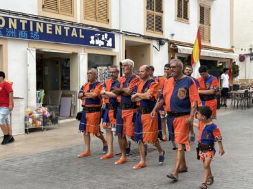 Visita al Centro Histórico y Ofrenda a Sant Jaume (8)
