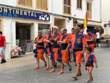 Visita al Centro Histórico y Ofrenda a Sant Jaume (8)