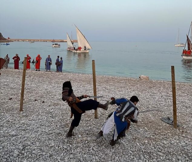 Imagen: Lucha en la playa de la Grava para frenar el desembarco de las tropas moras