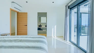 5 amplias habitaciones con baño en suite
