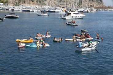 Ambiente en la primera sesión de Bous a la Mar 2026 y el baret (24)