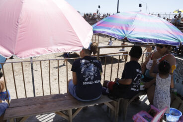 Ambiente en la primera sesión de Bous a la Mar 2026 y el baret (31)