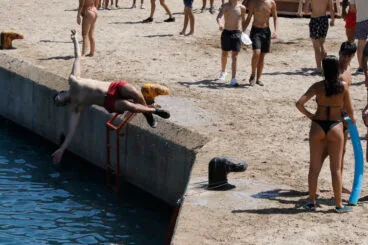 Ambiente en la primera sesión de Bous a la Mar 2026 y el baret (41)