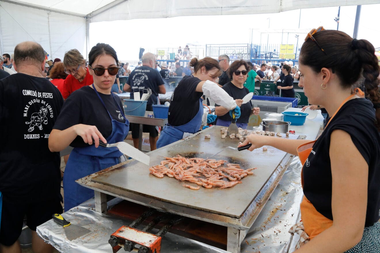 Ambiente en la primera sesión de Bous a la Mar 2026 y el baret (51)