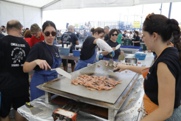 Ambiente en la primera sesión de Bous a la Mar 2026 y el baret (51)