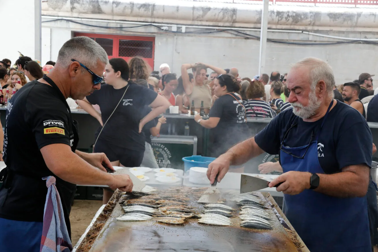 Ambiente en la primera sesión de Bous a la Mar 2026 y el baret (58)