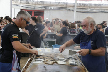 Ambiente en la primera sesión de Bous a la Mar 2026 y el baret (58)