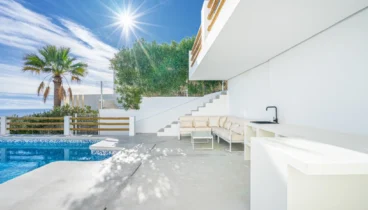 Los exteriores conectan directamente con la vivienda