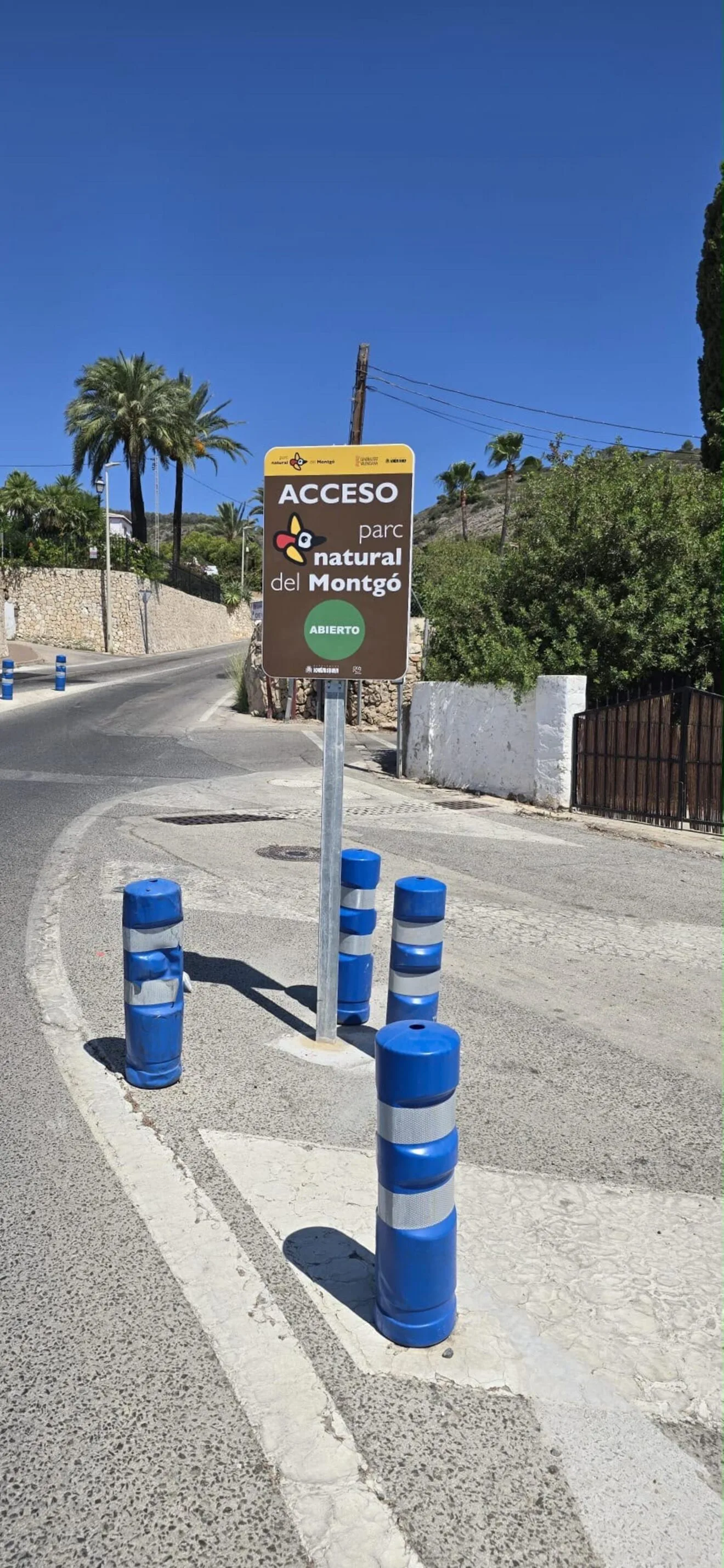 Nuevo panel informativo de acceso al Montgó
