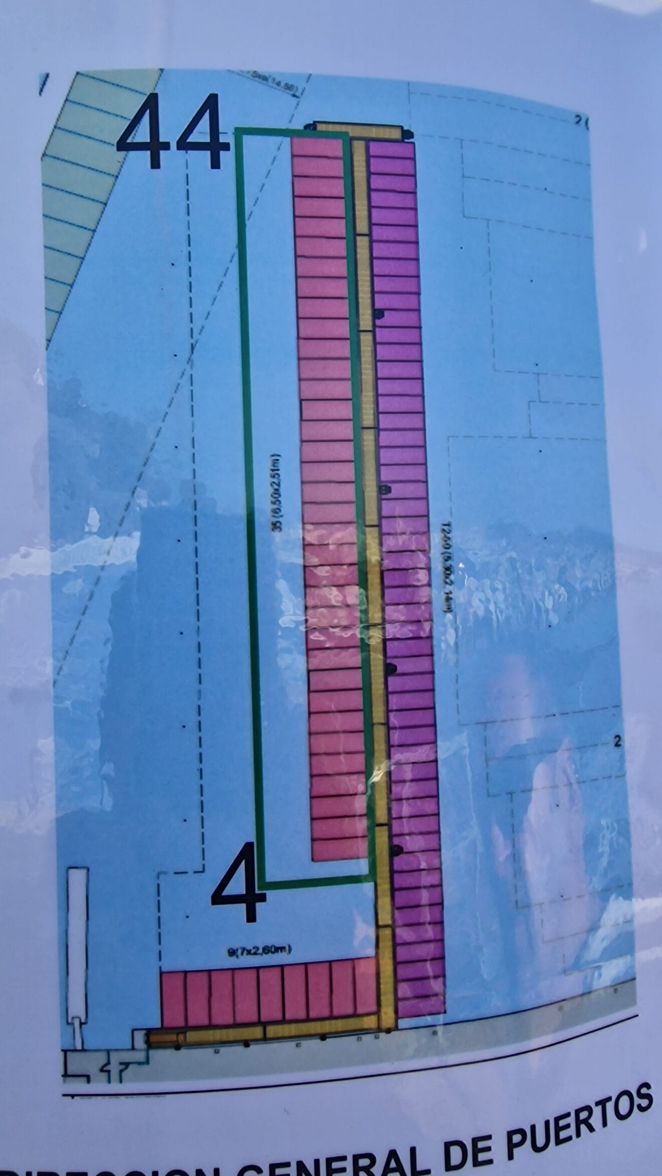 Plano de los nuevos amarres del 4 al 44 en el P-6