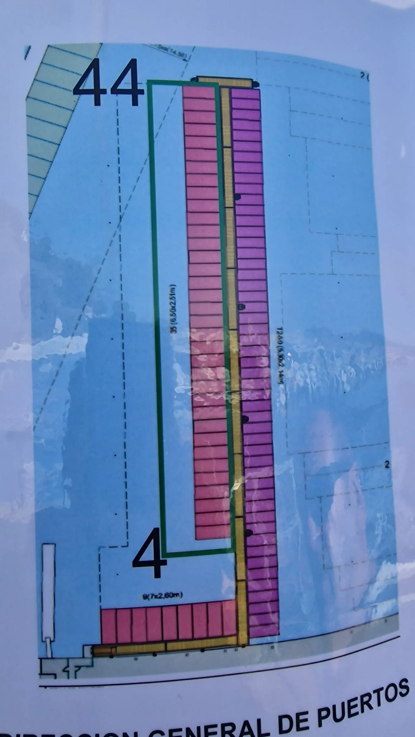 Plano de los nuevos amarres del 4 al 44 en el P-6