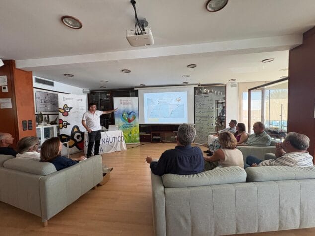 Imagen: Presentación de los resultados del servicio de vigilancia marina