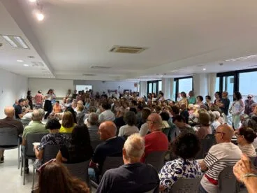 Presentación del Libro ‘Xàbia, mirades amables’ de José Erades (8)