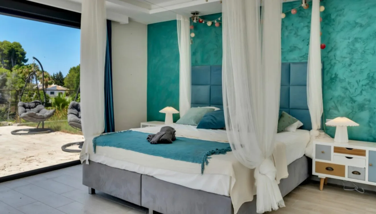 Tres amplias habitaciones con baño privado