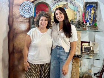 Clara Sapena nueva presidenta MMCC Xàbia, junto a Mónica Leal
