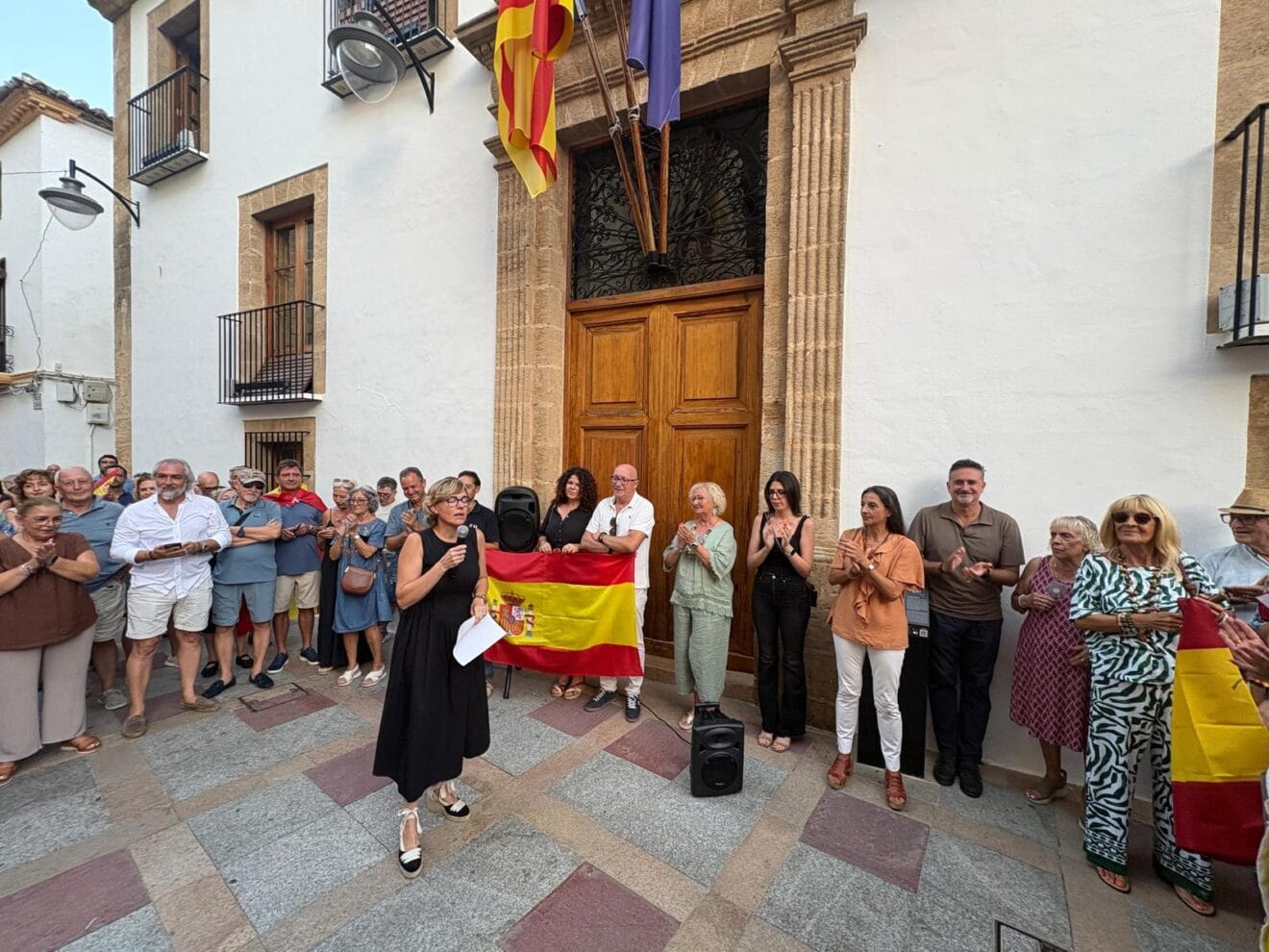 Concentración en Xàbia en apoyo a Ceuta (1)