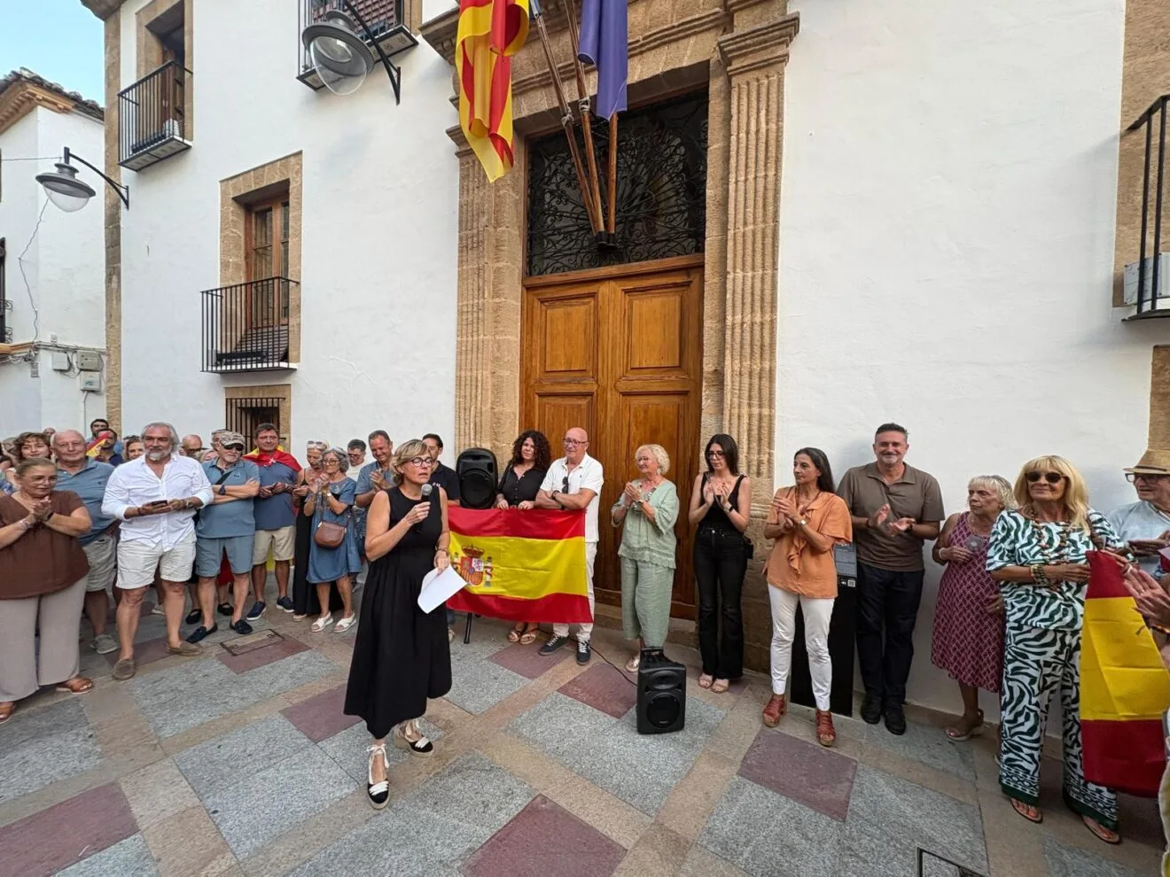 Concentración en Xàbia en apoyo a Ceuta (1)