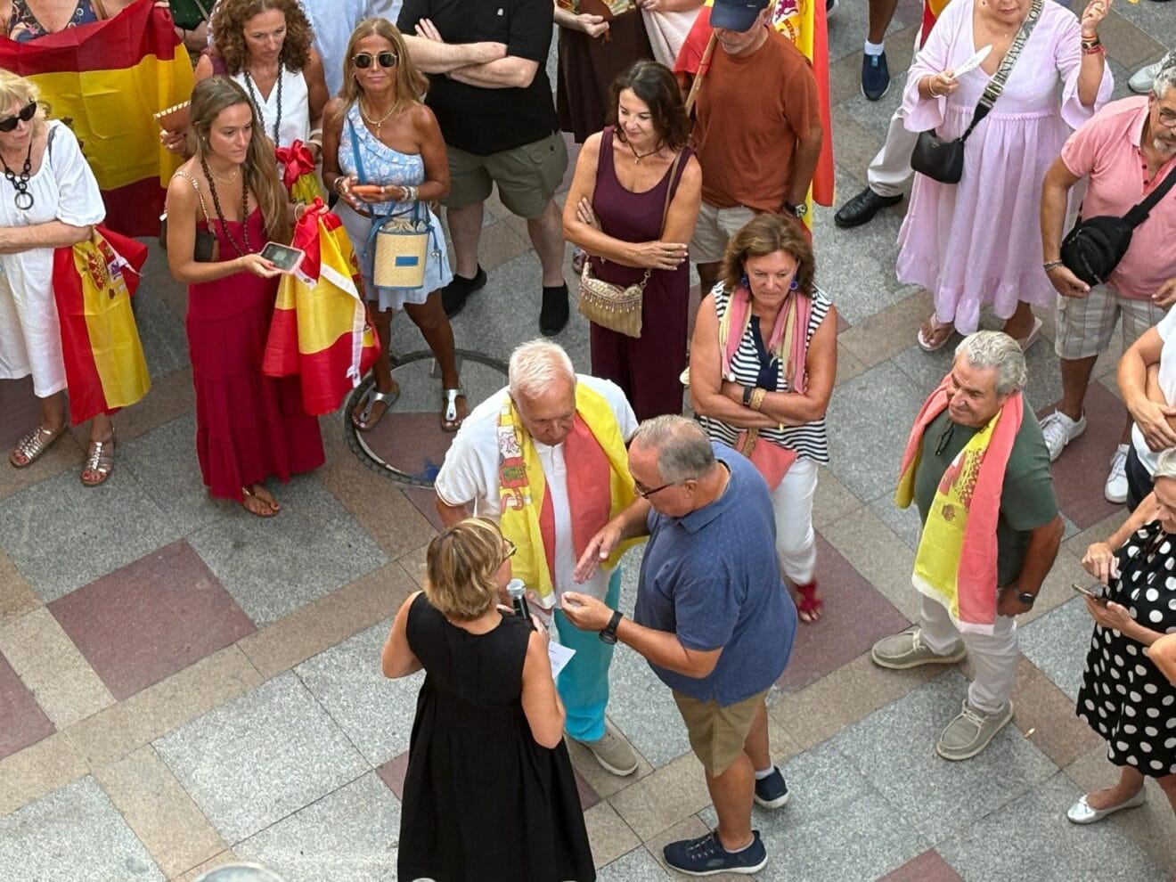 Concentración en Xàbia en apoyo a Ceuta (2)