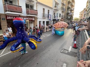 Desfile de Carrozas en las fiestas de Loreto Xàbia 2026 (2)