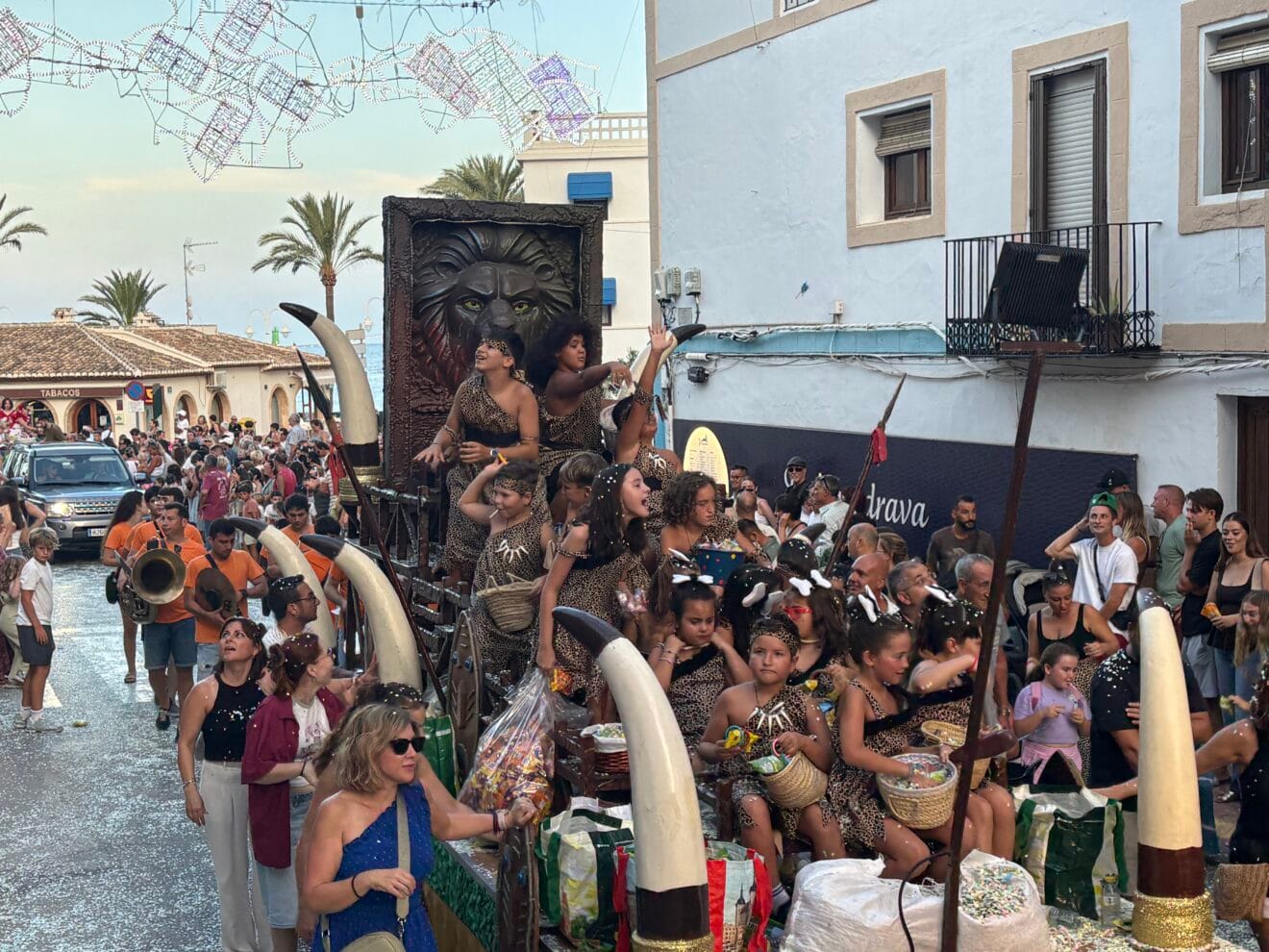 Desfile de Carrozas en las fiestas de Loreto Xàbia 2026 (44)