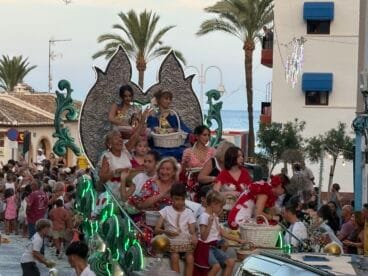 Desfile de Carrozas en las fiestas de Loreto Xàbia 2026 (48)