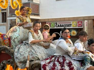 Desfile de Carrozas en las fiestas de Loreto Xàbia 2026 (52)