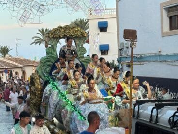 Desfile de Carrozas en las fiestas de Loreto Xàbia 2026 (53)