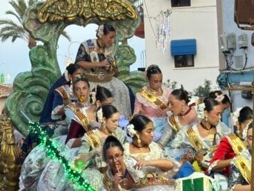 Desfile de Carrozas en las fiestas de Loreto Xàbia 2026 (54)