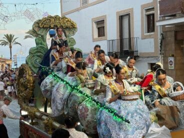 Desfile de Carrozas en las fiestas de Loreto Xàbia 2026 (55)