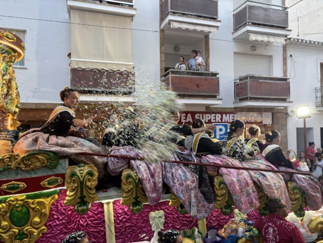 Imagen: Desfile de Carrozas en las fiestas de Loreto Xàbia 2026