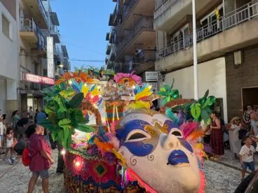Desfile de Carrozas en las fiestas de Loreto Xàbia 2026 (84)