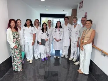 Iconos y handles de X, Instagram y Facebook del Hospital de Dénia.