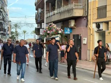 La Penya La Barcà del Pailebot en la ofrenda de flores a la Virgen de Loreto en Xàbia 2026